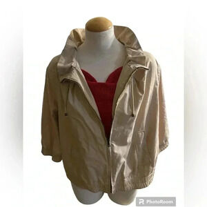 $10 BUNDLE DEAL 🎉🎉Crop jacket woman’s xlarge 3/4 sleeves,zip, ruffle collar